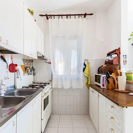 Grabro Apartment