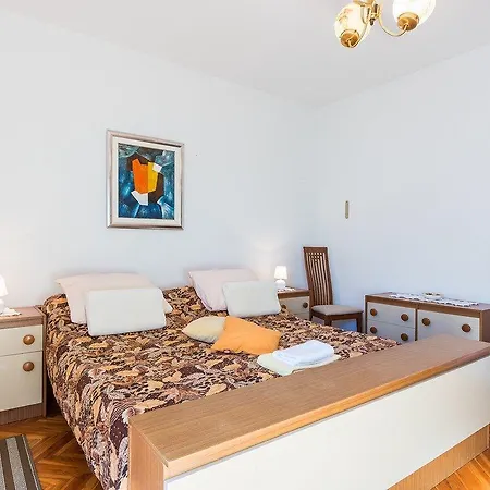 Apartment Grabro